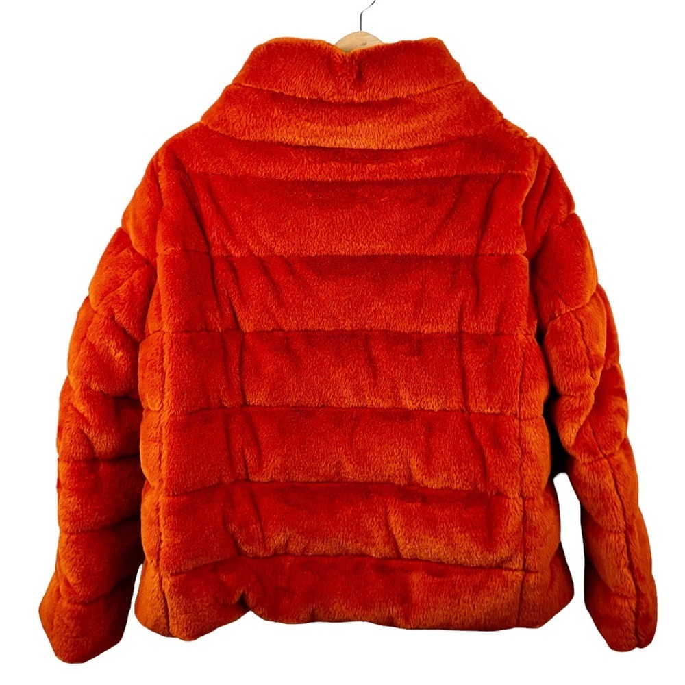 HERNO Milly Goose Down Faux Fur Teddy Coat - Picture 7 of 16